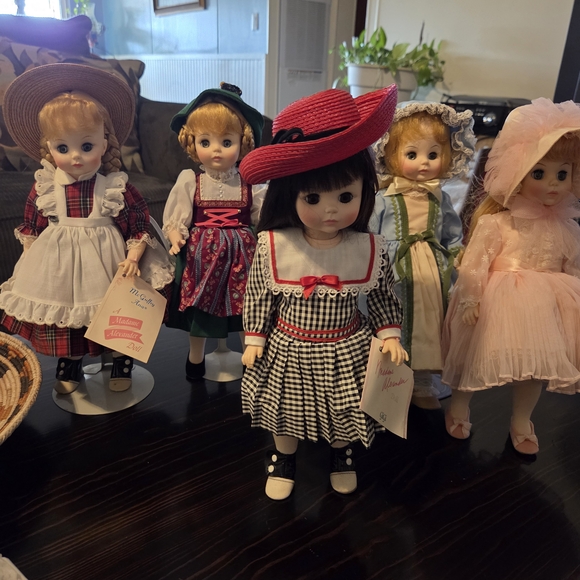 Vintage Madam Alexander Dolls. 5 Dolls - Picture 16 of 16
